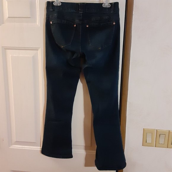 Democracy Women's AB Technology Jeans Size 6 - Picture 5 of 8